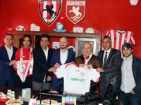 Şirinler Taraftar Grubu yeni binasını açtı