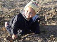 Kamyonetin çarptığı 2 yaşındaki Bilal öldü