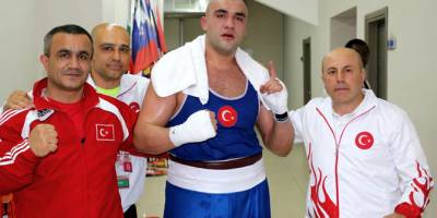 ALİ EREN DEMİREZEN DE YARI FİNALDE