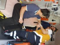 Otomobilin çarptığı yaya hastanelik oldu