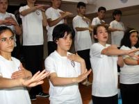 İŞİTME ENGELLİLERDEN “ENGELLİLER HAFTASI” ETKİNLİĞİ