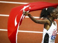 Yasemin bir altın daha aldı