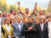 Kunduz yaylasında güreş şenliği