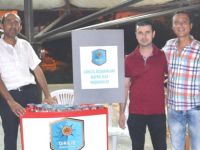 Diriliş başkanları Bafra'da demokrasi nöbeti tutanlara su dağıttı