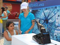 Beyin gücü ile nesneleri hareket ettirdiler