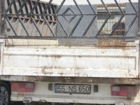 Bafra'da Kamyonet arkasından düşen kız yaralandı