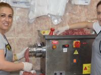 Yakakent'in gözdesi bayan kasaplar