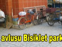 Cami önünde bisiklet park!!!