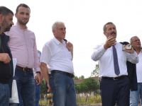 SASKİ Salıpazarı'nda kanalizasyon döşüyor