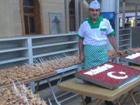 Vezirköprü'de Askere Aşure İkramı