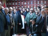 Yurt öğrencileri şehit ailelerini ziyaret etti
