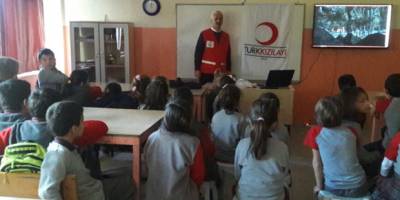 Alaçam'da Kızılay öğrencilere tanıtıldı
