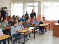 ÖĞRENCİLER SORDU HÂKİM CEVAPLADI