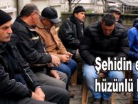 Şehit babası taziyeleri kabul ederken ayakta duramadı