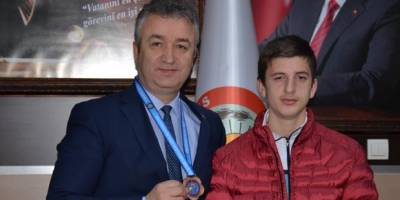 İşitme Engelli Sporcudan Teşekkür Ziyareti