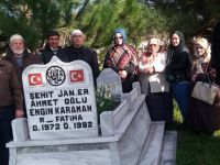 ŞEHİT ENGİN KARAMAN  KABRİ BAŞINDA DUALARLA ANILDI