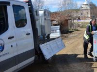Ladik Belediyesi Çöp Konteynerlerini Mahallelere Teslim Etti