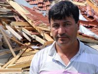 Kendi evini kendi yıktı