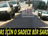 Görme engelli şeridine park ediyorlar