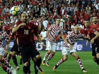 Bır gecede iki güzel sevinç