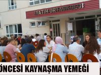 Fatih Ortaokulunda Kaynaşma yemeği