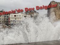 Karadeniz'de Dev Dalgalar