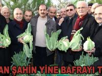 BAŞKAN ŞAHİN YİNE BAFRAYI TANITTI