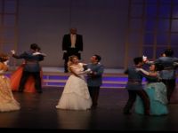 SAMDOB "Tebessümler Diyarı"nı sahneledi