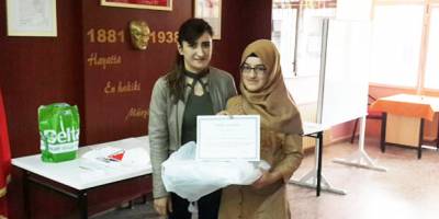 SÜRMELİ ORTAOKULU' NUN KİTAP KURTLARI AÇIKLANDI