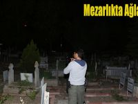 Mezarlıkta Ağlayan Kız