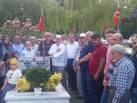 ŞEHİT J. UZM. ÇVŞ. MEHMET BOŞNAK KABRİ BAŞINDA ANILDI