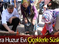 Bafra Huzurevi Çiçeklerle Süslendi