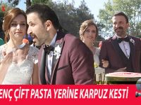 BAFRALI GENÇ ÇİFT PASTA YERİNE KARPUZ KESTİ