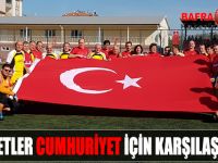 ŞÖHRETLER ''CUMHURİYET'' İÇİN KARŞILAŞTI