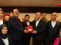 Başkan Genç, Kızılaycı gençlerle buluştu