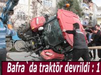 Bafra`da traktör devrildi : 1 yaralı