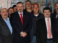 BAFRA BAŞKAN KILIÇ'I BAĞRINA BASIYOR