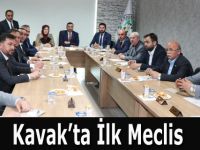 KAVAK'TA İLK MECLİS
