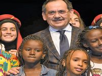 Başkan Demir, Dünya Çocuklarıyla Buluştu