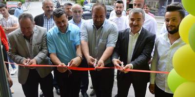 Başkan Özdemir İşyeri Açtı