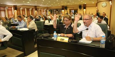 Atakum'un 'otopark mağduriyeti' mecliste