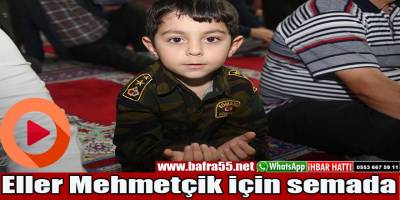 Eller Mehmetçik için semada