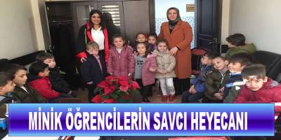 Minik Öğrenciler Adliye Sarayında