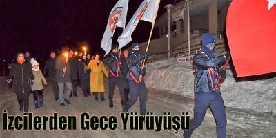 İzcilerden Gece Yürüyüşü