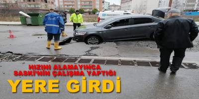Duramayınca Saski'nin çalışma yaptığı yere girdi
