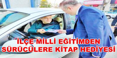 Trafik Kontrolünde Kitap Hediye Edildi
