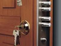 ARKADAŞININ EVİNE ZORLA GİRME İDDİASI