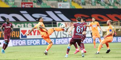 Trabzonspor Alanya'da Yara Aldı