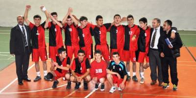 BAFRA’DA VOLEYBOL MÜSABAKALARI SONA ERDİ