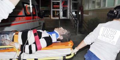 OTOMOBİL İLE MOTOSİKLET ÇARPIŞTI: 1 YARALI